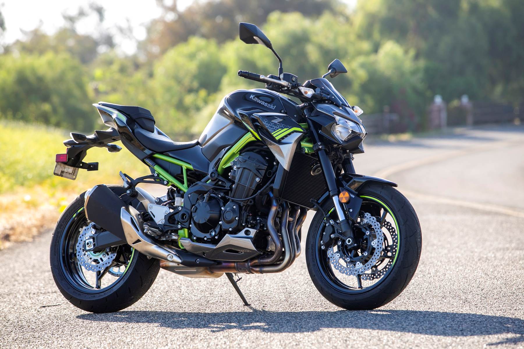 Motor Naked Terbaik Untuk 2026